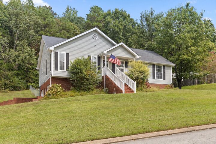 Property Photo: 413 Ashley Drive TN 37379
