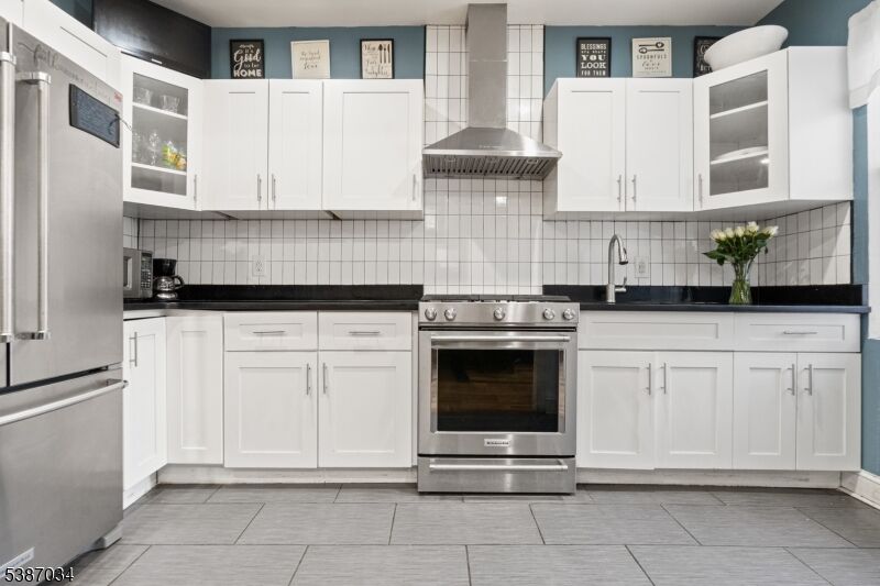 Property Photo: 270 Hall Ave NJ 08861