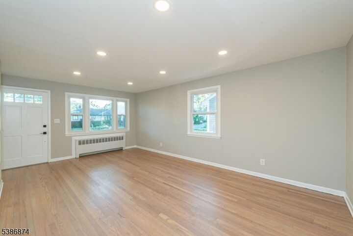 Property Photo:  22 Washington St  NJ 07066