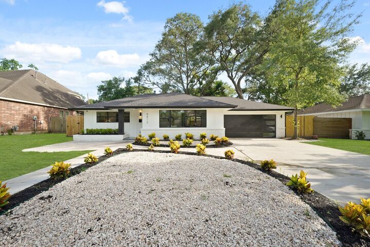 Property Photo:  4813 Hummingbird Street  TX 77035 