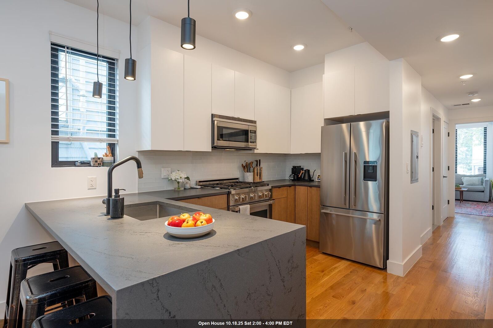 Property Photo: 827 Pavonia Ave 3 NJ 07306