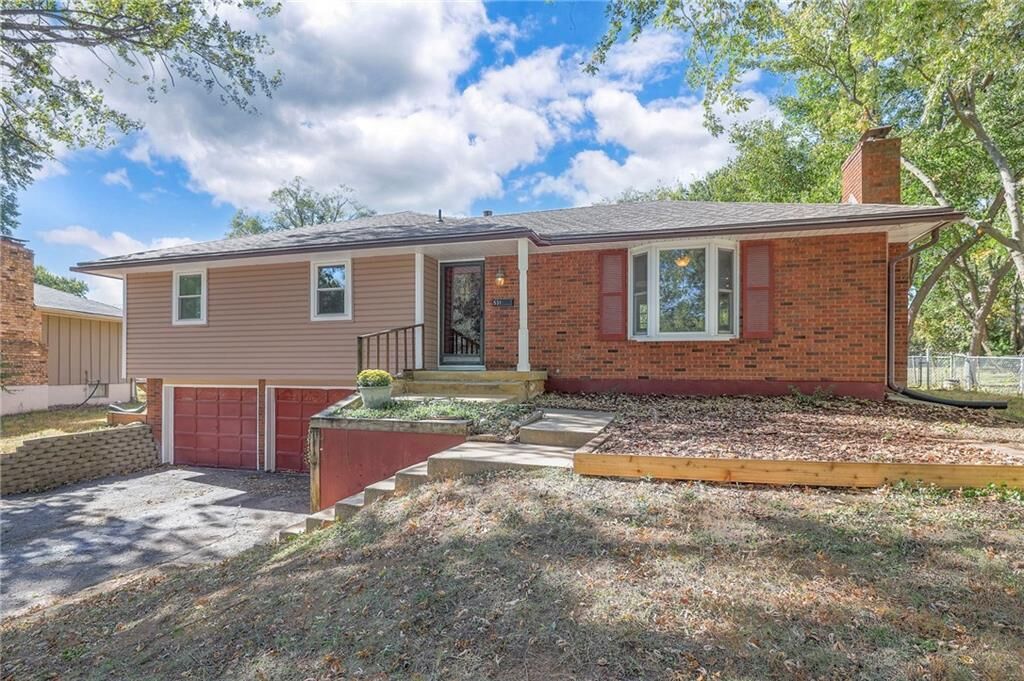 Property Photo: 531 S Oscar Street KS 66061