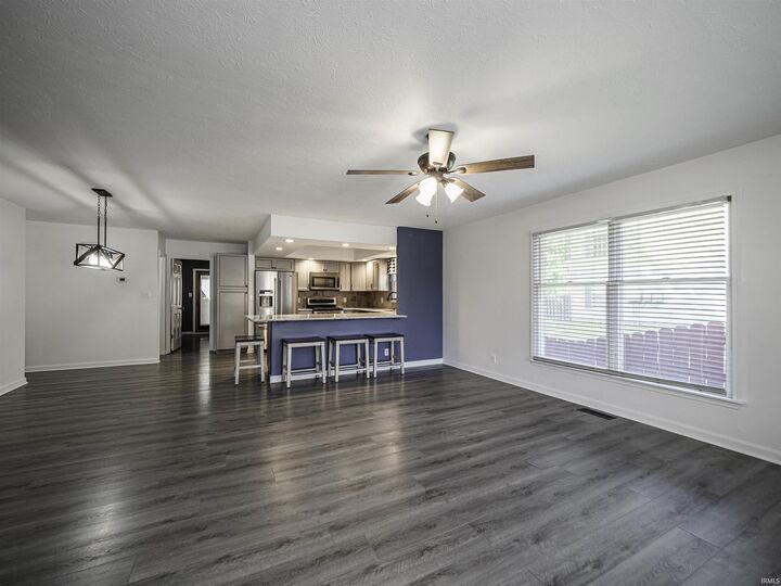 Property Photo:  211 Rosemarie Court  IN 47715-7425 
