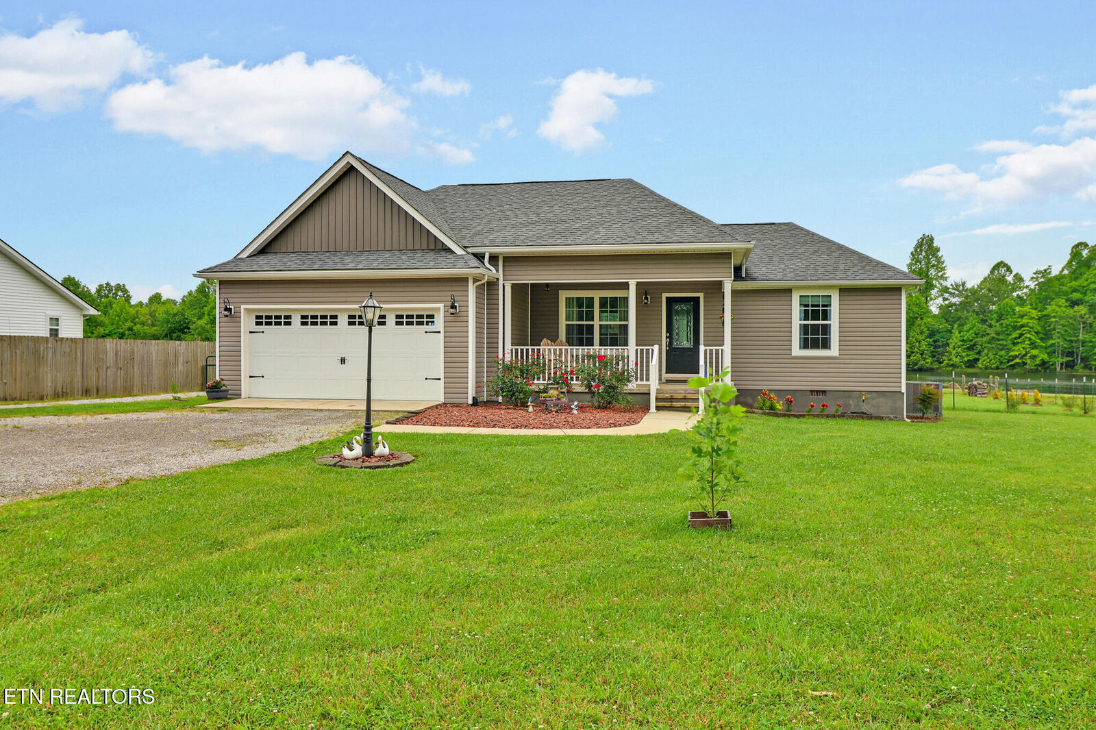 Property Photo:  326 Stanley Hood Rd  TN 38571 