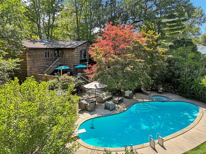 Property Photo:  414 Kings Highway  NY 10983 