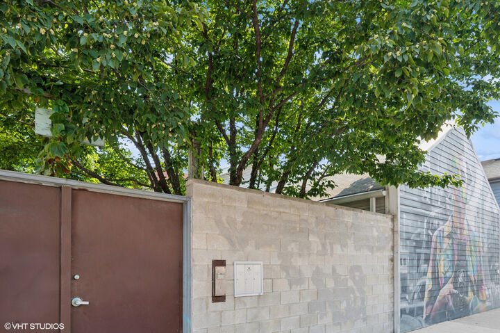 1653 W North Avenue  Chicago IL 60622 photo