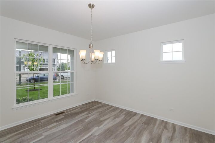 Property Photo: 860 Preston Court IL 60543