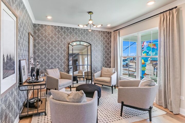 Property Photo: 704 Pomfret Court IL 60543