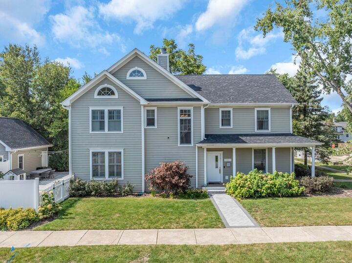 Property Photo:  1103 Hazel Avenue  IL 60015 