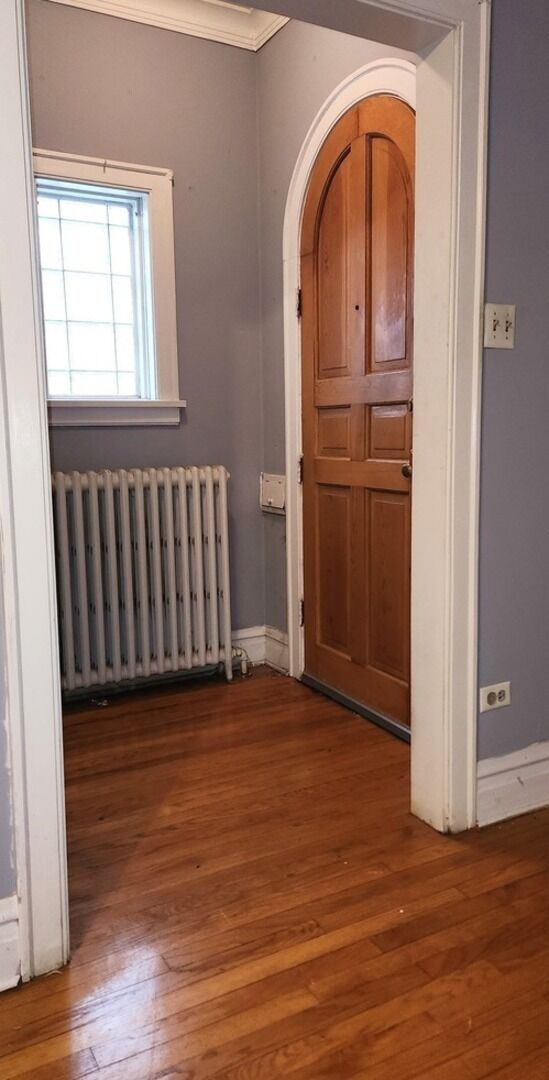 Property Photo:  7227 S Bennett Avenue  IL 60649 