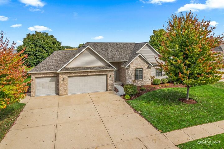 Property Photo:  629 E Knights Road  IL 60548 