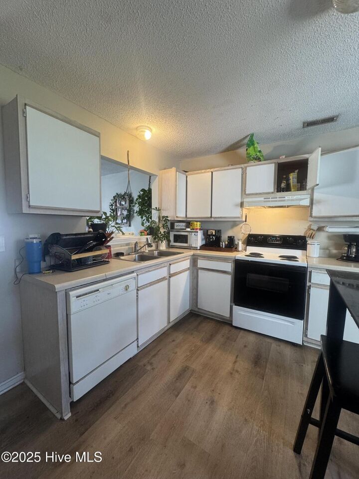Property Photo:  305 Timberlake Trail  NC 28546 