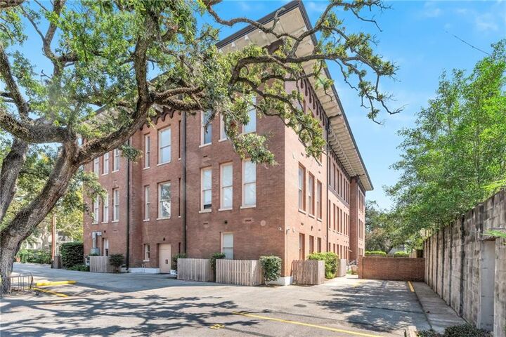 Property Photo: 3601 Camp Street 301 LA 70115