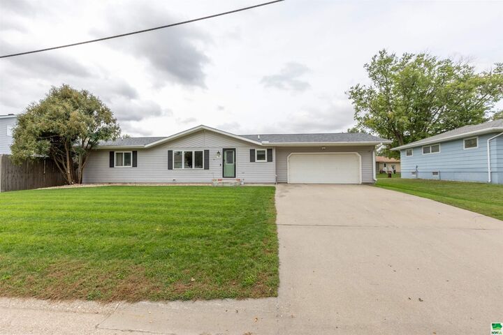 Property Photo: 409 Elm Street IA 51055