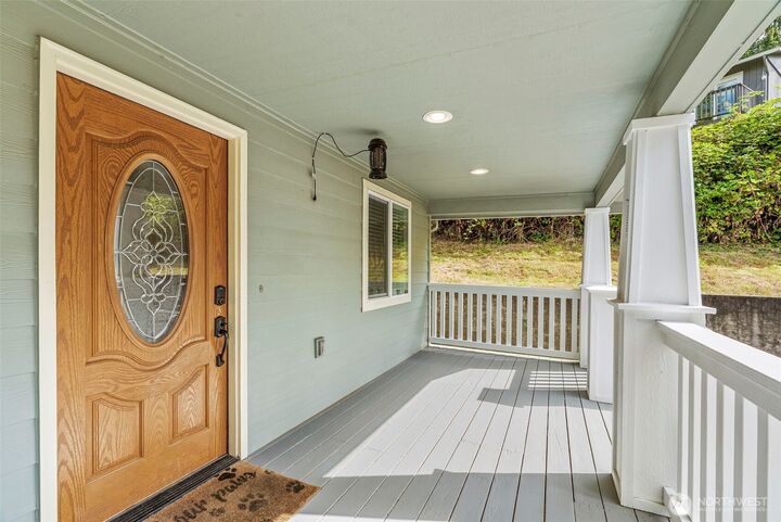 Property Photo: 230 Haussler Road WA 98626