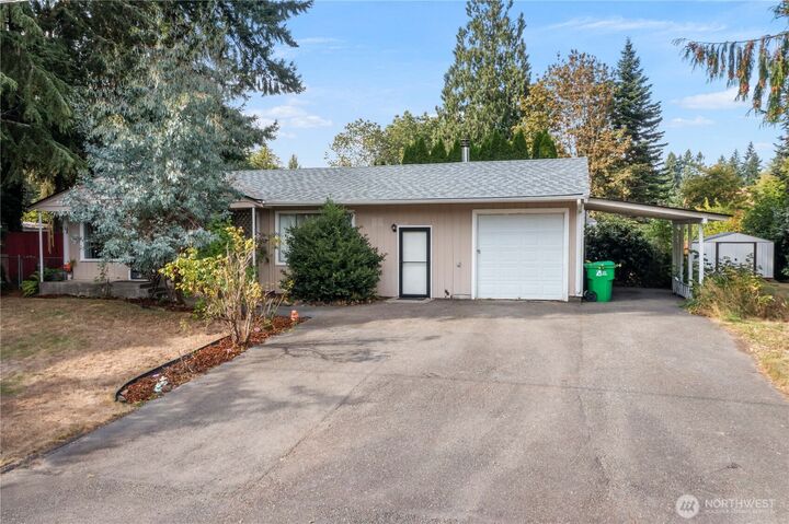 Property Photo:  3606  Entrada Drive NE  WA 98506 