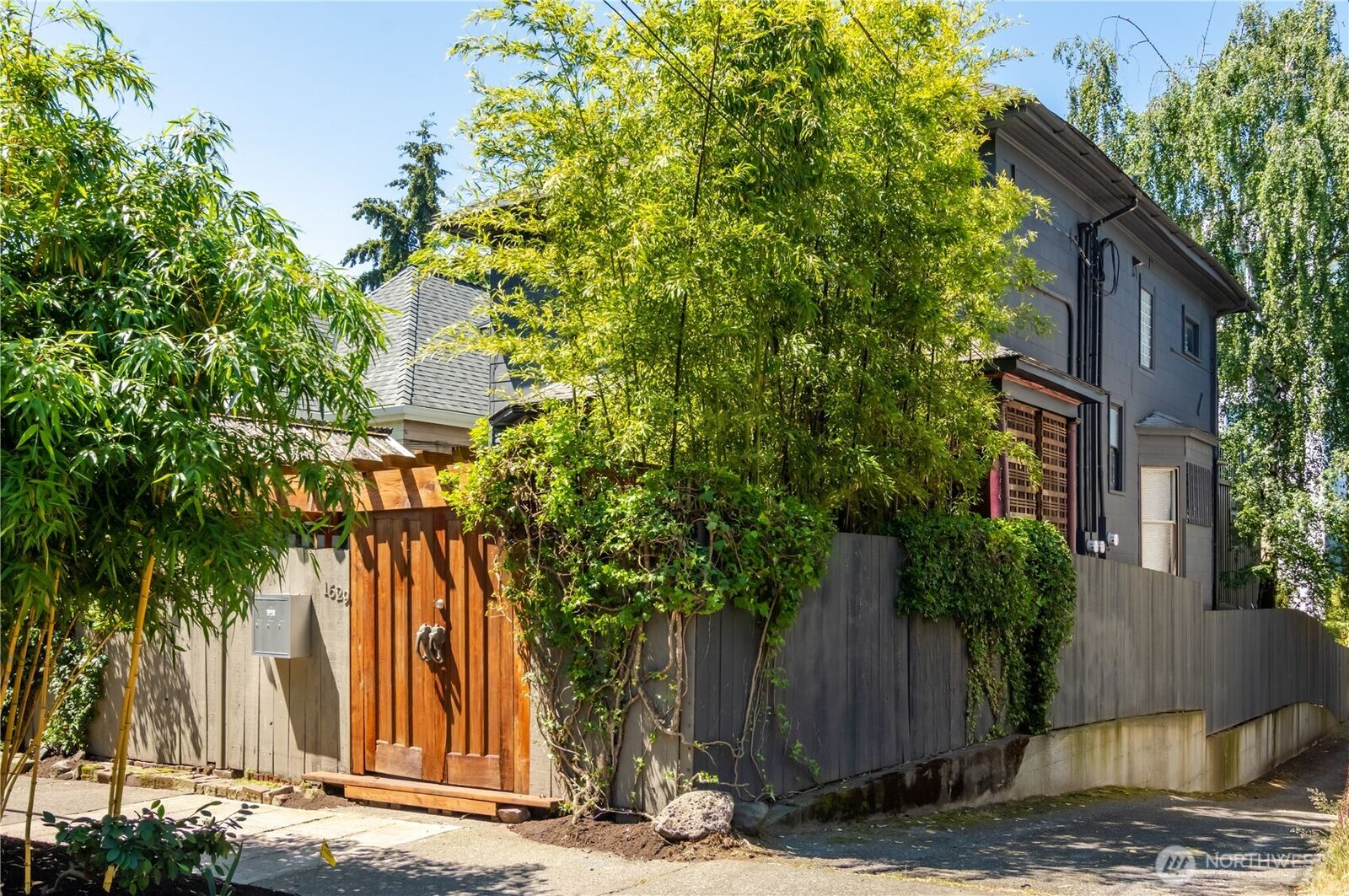 Property Photo:  1629  13th Avenue  WA 98122 