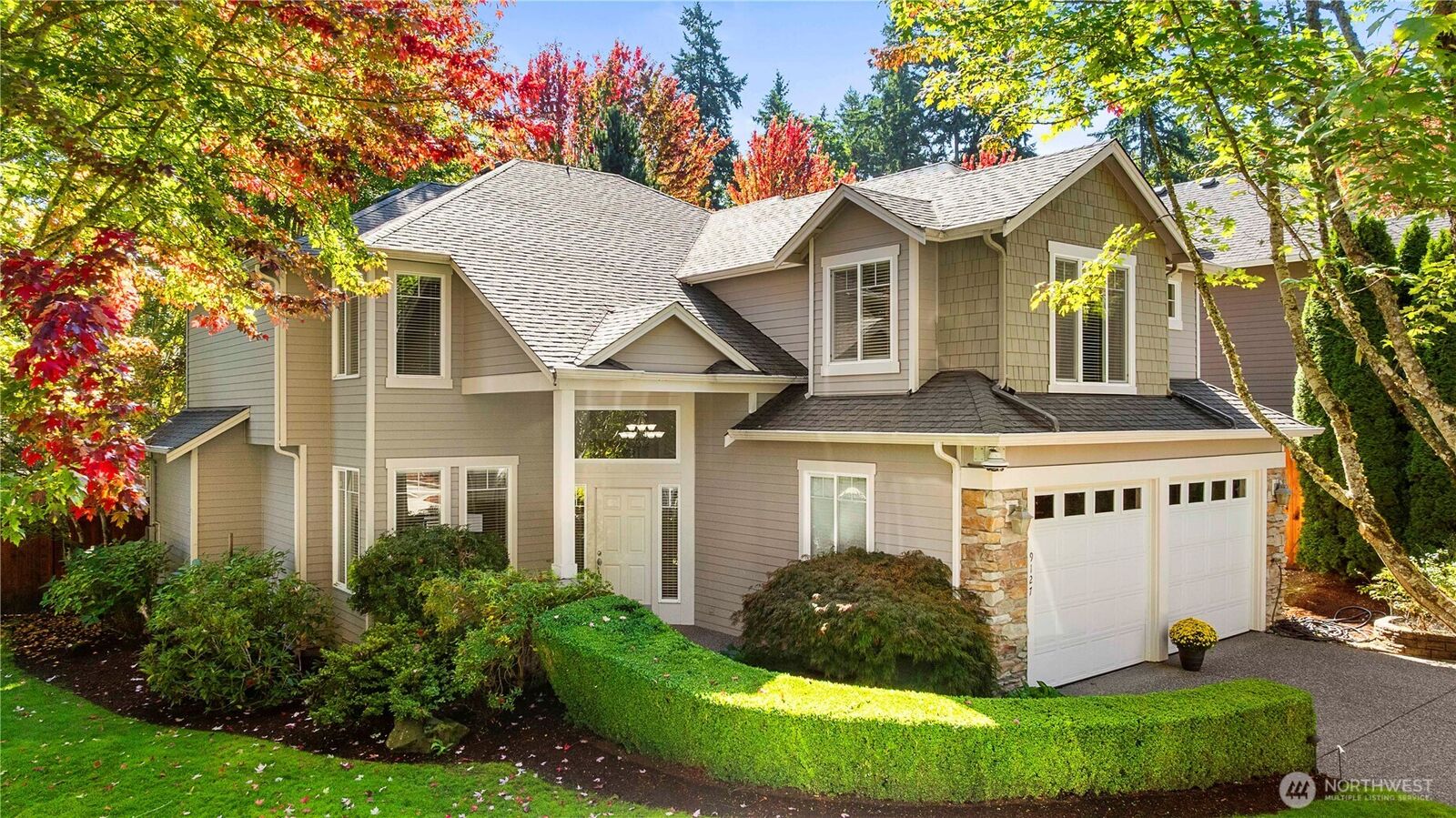 Property Photo:  9127 NE 160th Place  WA 98028 