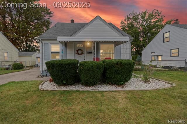 Property Photo:  29521 Kelly Road  MI 48066 