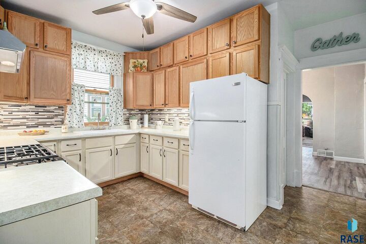Property Photo:  609 NW 2nd St  SD 57042 