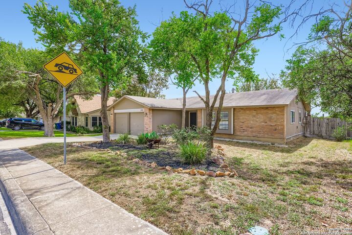 Property Photo: 5450 Mountain Vista Dr TX 78247