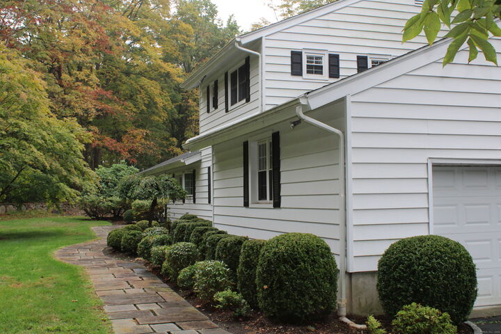 Property Photo:  23 Silver Hill Road  CT 06877 