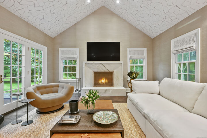Property Photo:  184 Marvin Ridge Road  CT 06840 