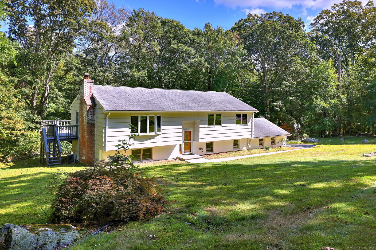 Property Photo: 20 Falcon Lane CT 06524