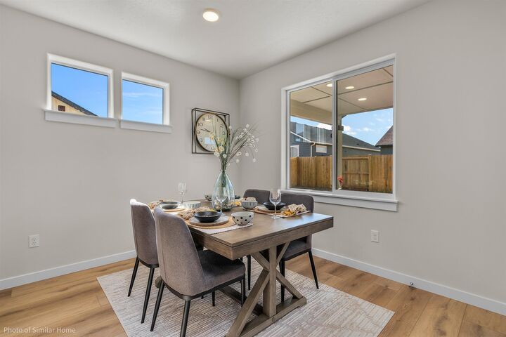 Property Photo: 302 N Viewmont Ct 3/1 Middleton WA 99016