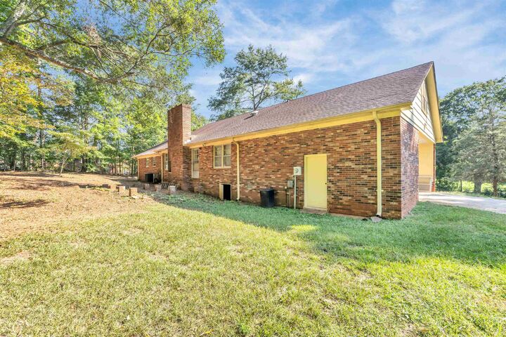 Property Photo:  110 Edgecombe Road  SC 29307 