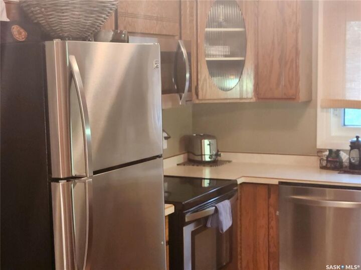 Property Photo: 602 1st Avenue NE SK S9H 2B9