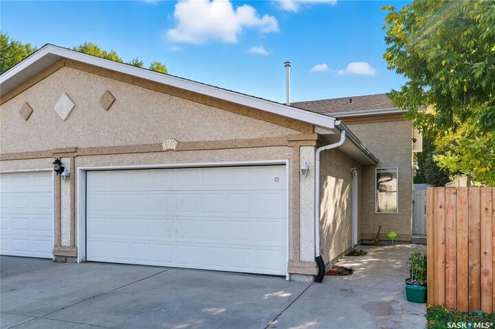 Property Photo:  173 Wedge Road  SK S7L 6P9 
