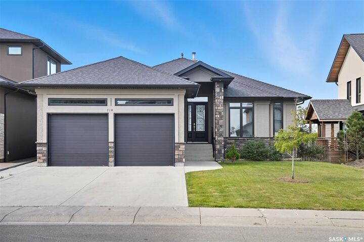 714 Ledingham Place  Saskatoon SK S7V 0B6 photo