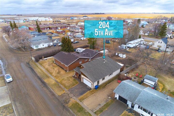 Photo de la propriété:  204 5th Avenue  SK S0K 0A0