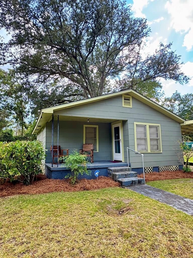 Property Photo: 303 Felix St GA 31792