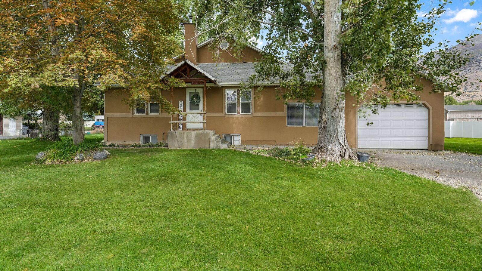 Property Photo:  980 W 1800 N  UT 84062