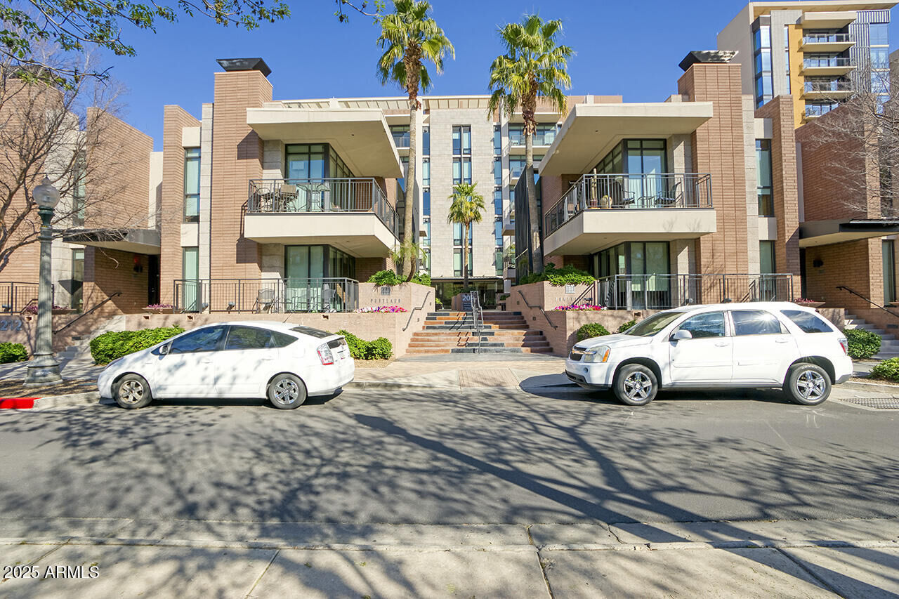 Property Photo:  208 W Portland Street 460  AZ 85003 