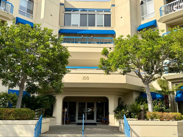 Property Photo:  100 Thorndale Drive 125  CA 94903 