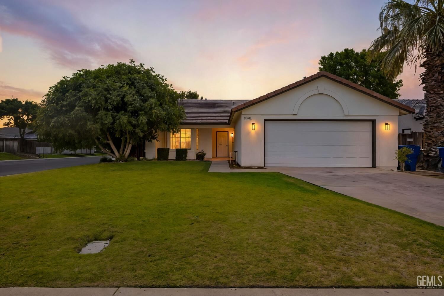 Property Photo:  5603 Pine Canyon Drive  CA 93313 