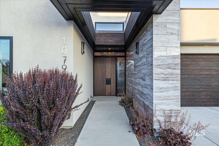 Property Photo:  1079 S Don Vincent Ln  ID 83616 