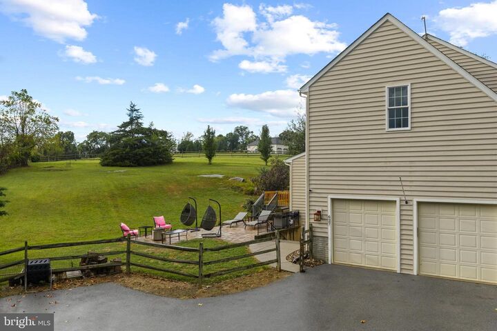 Property Photo:  627 Chimney Circle  VA 22645 