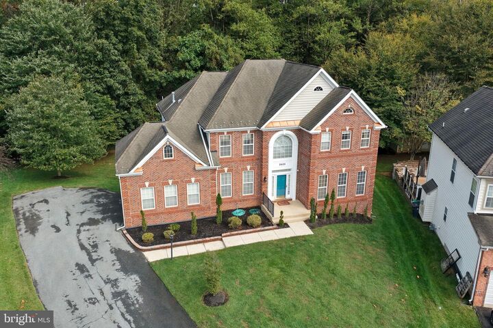 Property Photo: 2605 Somerton Court MD 20721