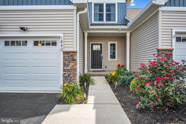 Property Photo:  1842 Shady Lane  PA 17055