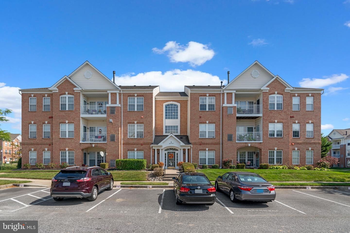 Property Photo: 5215 Glenthorne Court 5215 MD 21237