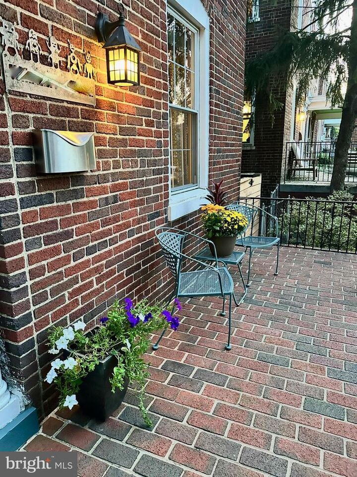 Property Photo:  610 Rittenhouse Street NW  DC 20011 