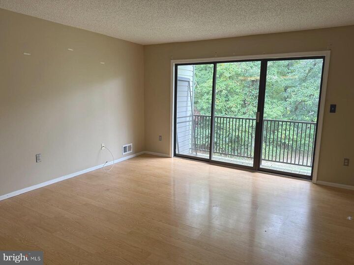 Property Photo:  31 Kite Court  NJ 08648 