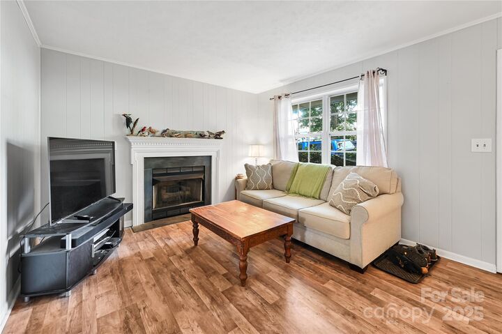 Property Photo: 536 Long Shoals Road NC 28704