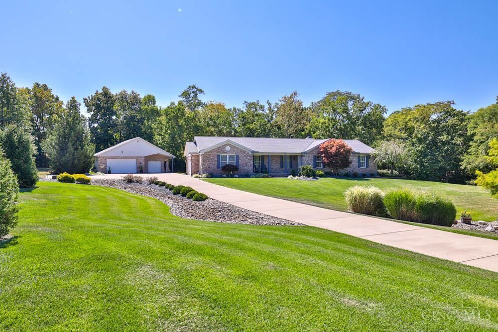 Property Photo:  4005 Hollin Lane  OH 45013 