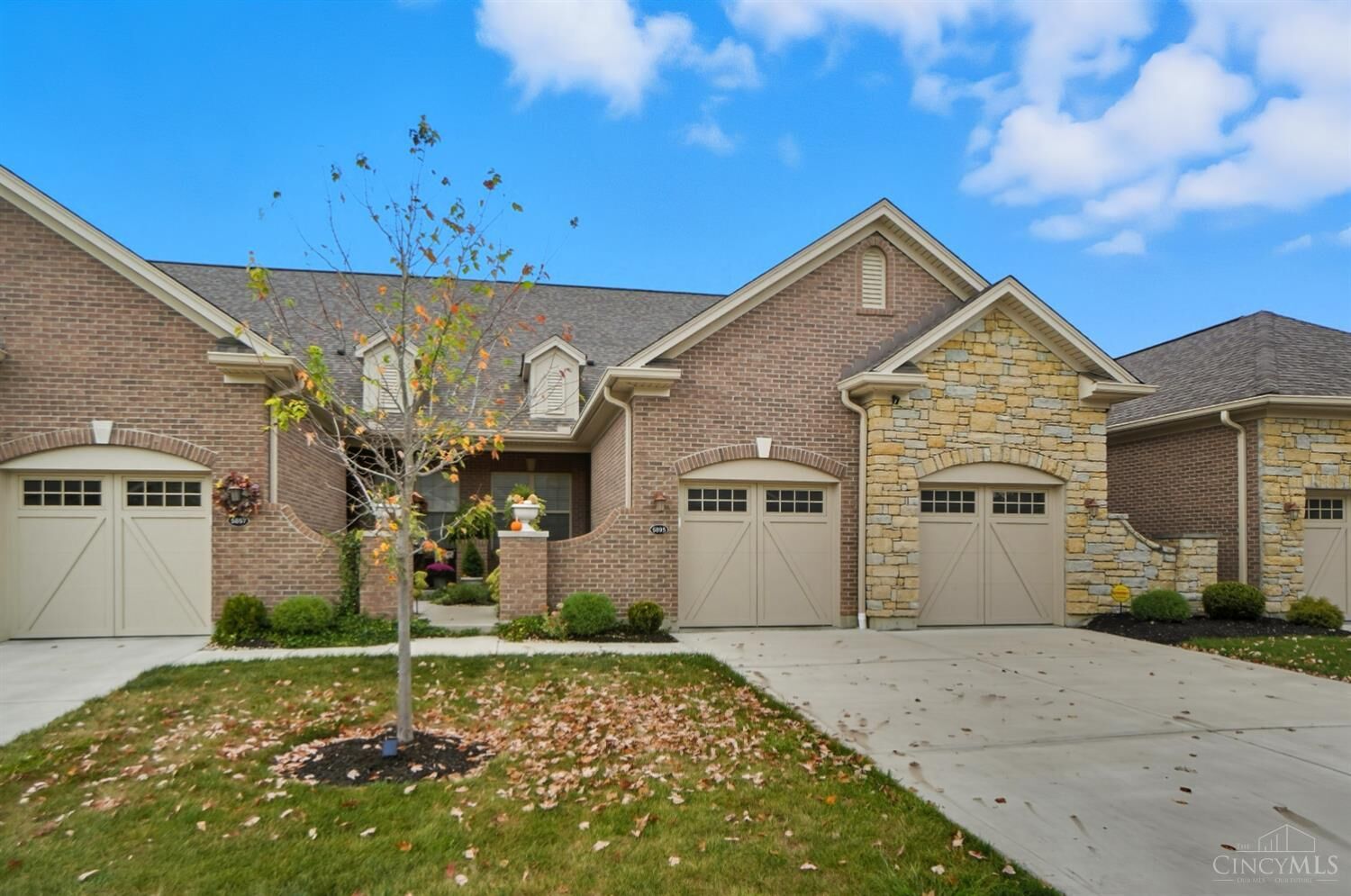 Property Photo: 5895 Springview Circle OH 45040