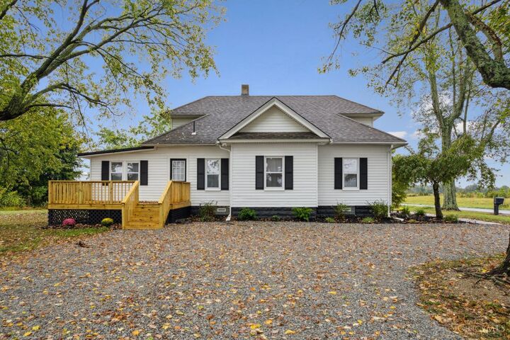 Property Photo: 3345 Edwards Road OH 45133